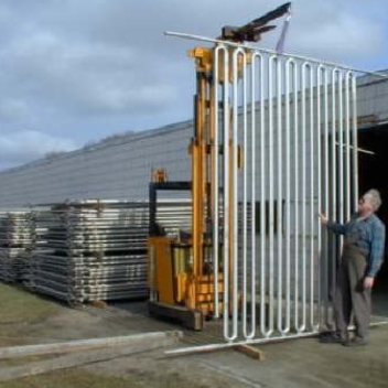 Dickvernickelte Überhitzerrohre einer Müllverbrennungsanlage. Hervorragend gegen Korrosion und Verschleiß geschützt. Beschichtung: MIKRO-Nickel®. 