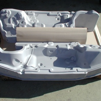 Diese Presswerkzeuge bestehen aus massivem Aluminium und sind anfällig für Korrosion und Verschleiß...